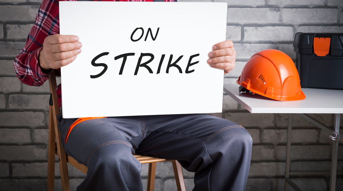 Over 15,000 Construction Workers in Ontario on Strike