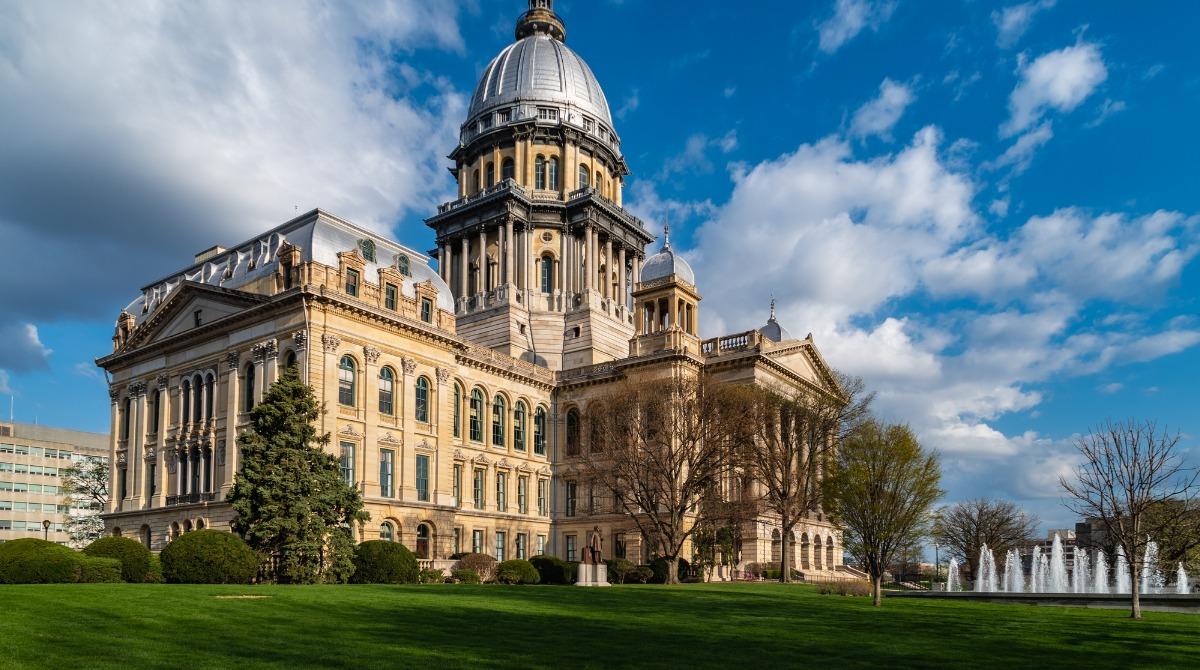 state-capitol-of-illinois.jpg_s=1024x1024&w=is&k=20&c=0hrszOJyO0VY8APRRrxWIhfeyqc4HVyWba-qFq26xnU=